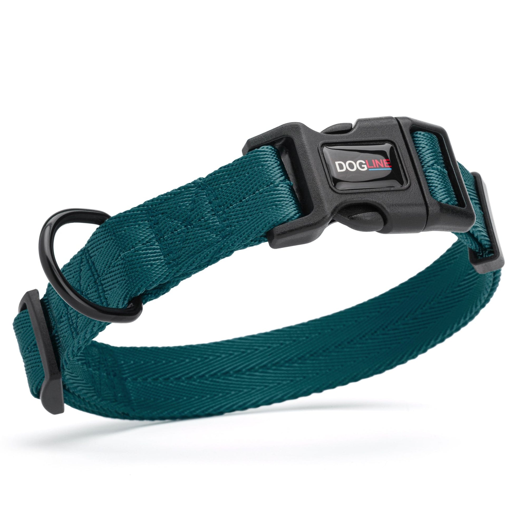 Nylon flat dog collar with adjustable buckle and durable hardware for everyday comfort and control