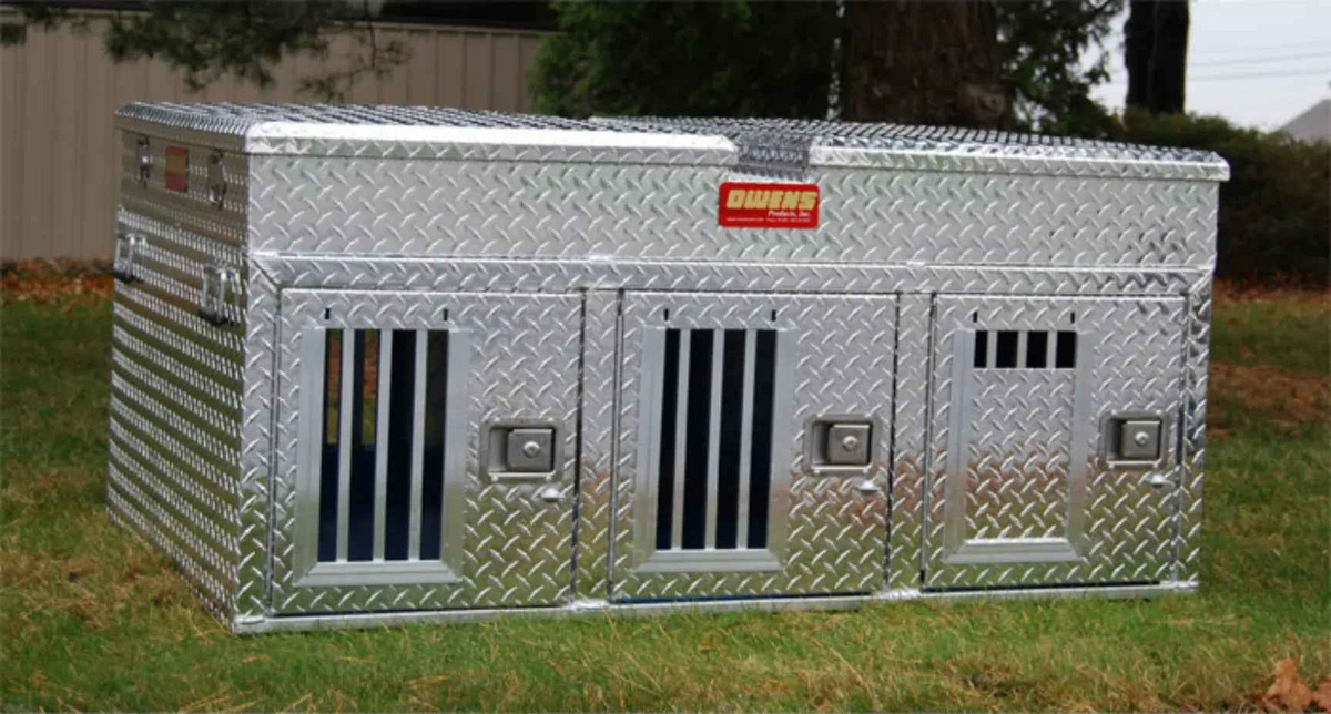 Owens Dog Box 55074 Triple Compartment With Top Storage All Seasons Rear Vents 58"W x 40"D x 26"H - 55074_8133a546-a3e4-4a66-85d9-d0b78981f3b1