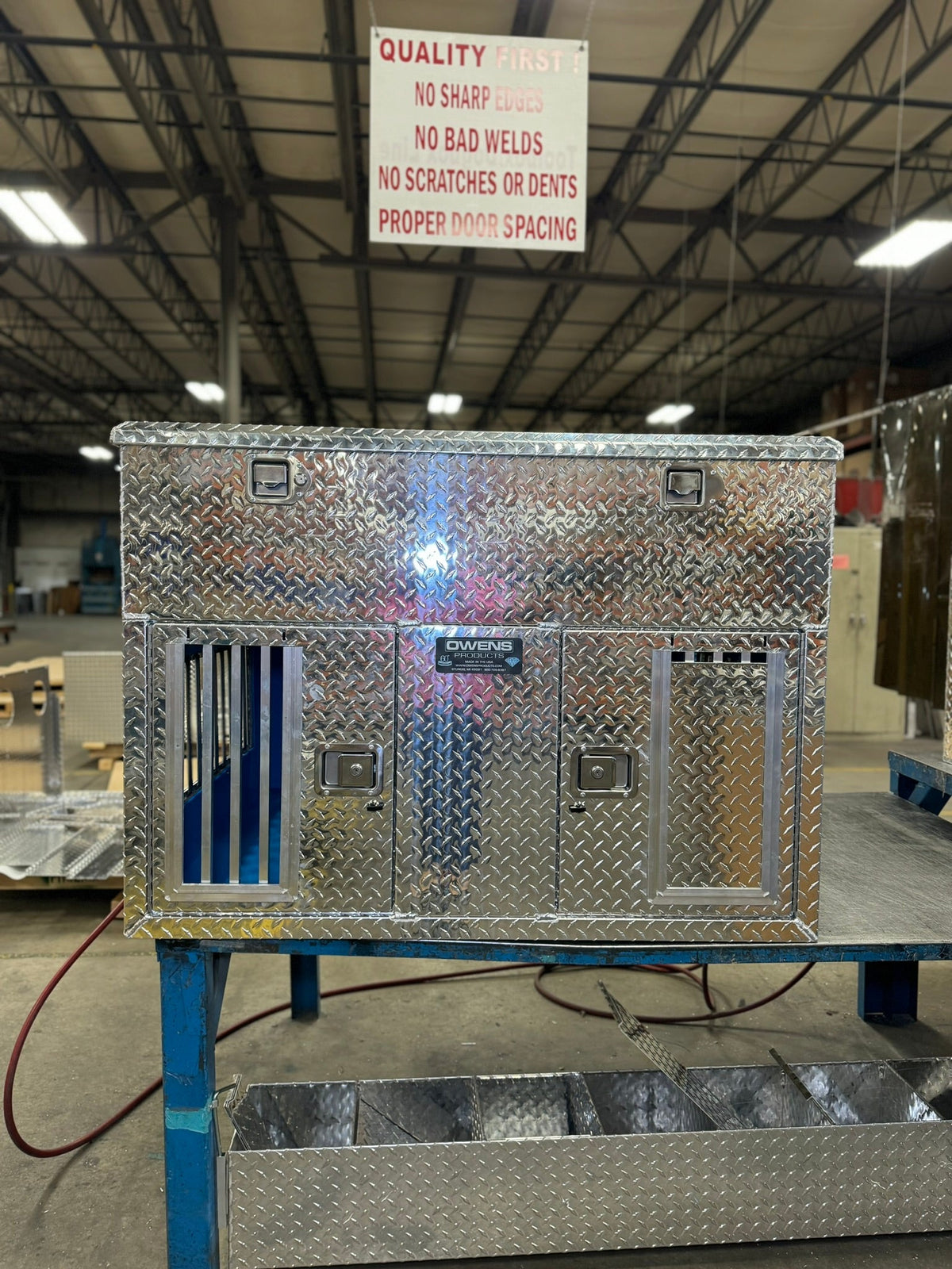 Owens Dog Box 55460 Double Compartment With Top Storage All Season Vents 48"W x 45"D x 34"H - 55460_-_Owens_Products