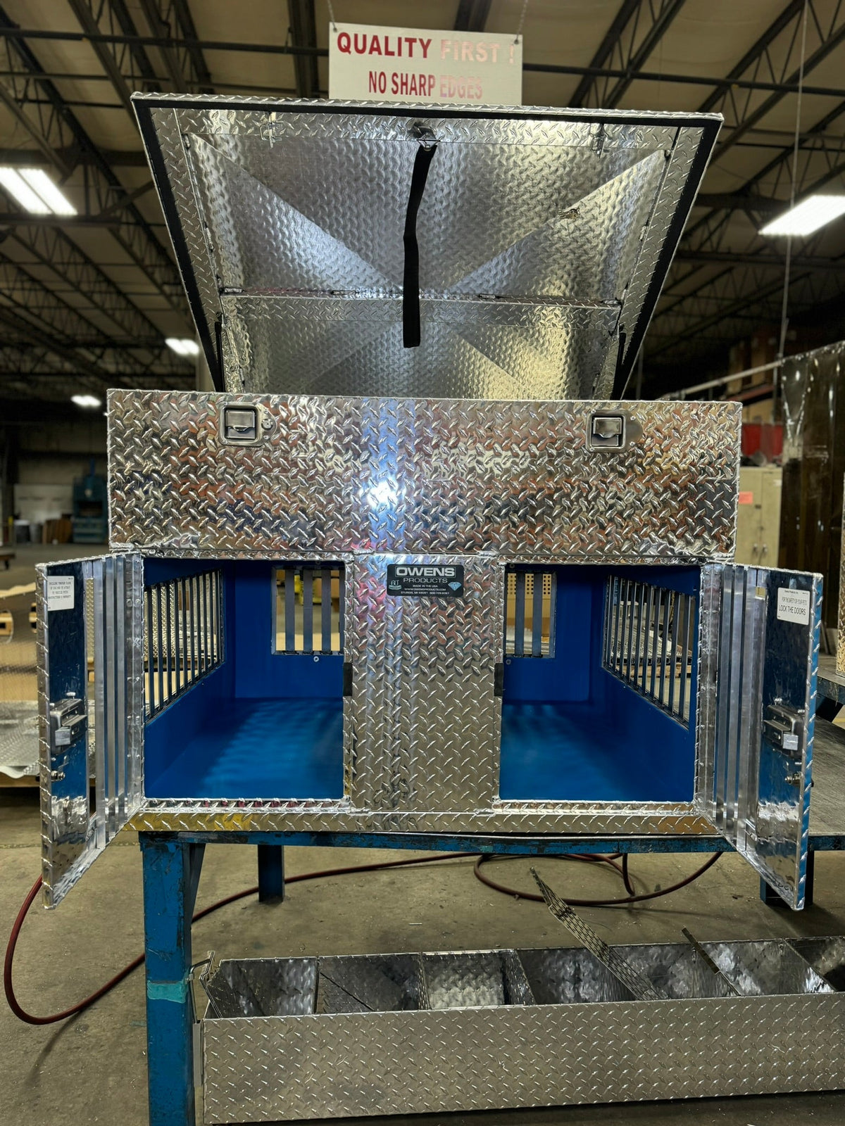 Owens Dog Box 55460 Double Compartment With Top Storage All Season Vents 48"W x 45"D x 34"H - 55460_-_Owens_Products_2