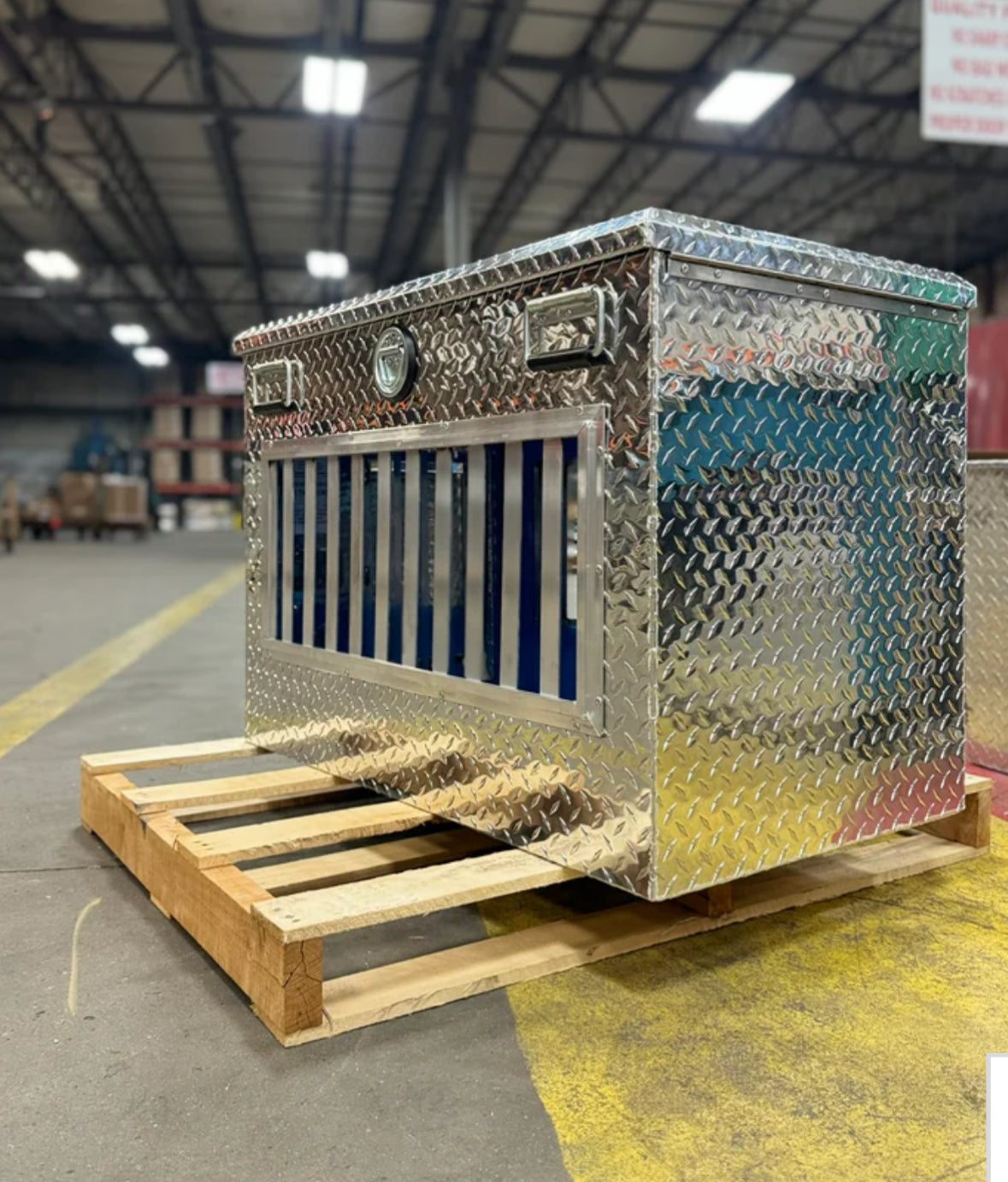 Owens Dog Box Hunter Series Single Compartment With Top Storage