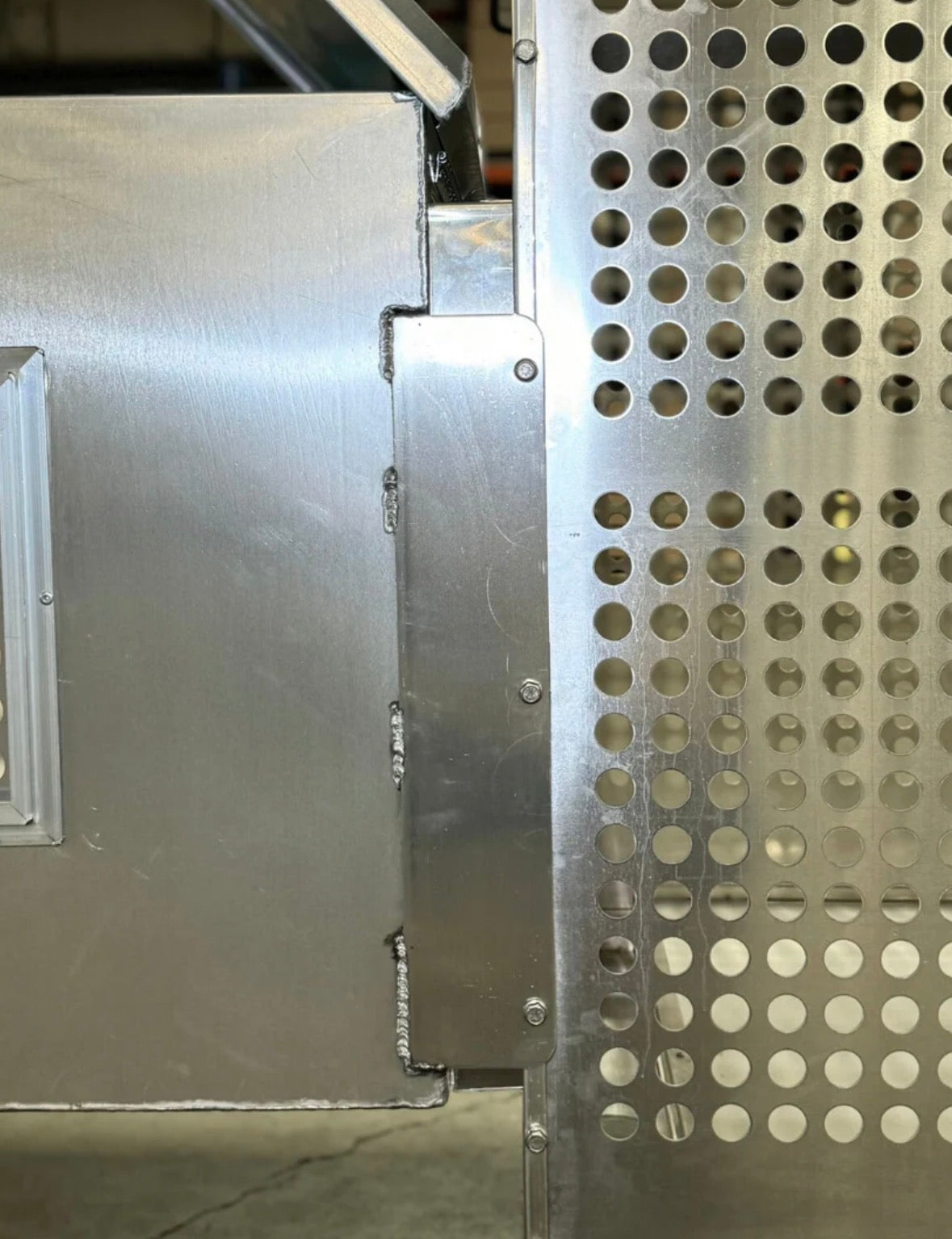 Owens Dog Box 55600 Professional K9 Series Kennel / 46.5 W x 133 D x 63.5 H / Hole Ventilation / Mill Finish Aluminum