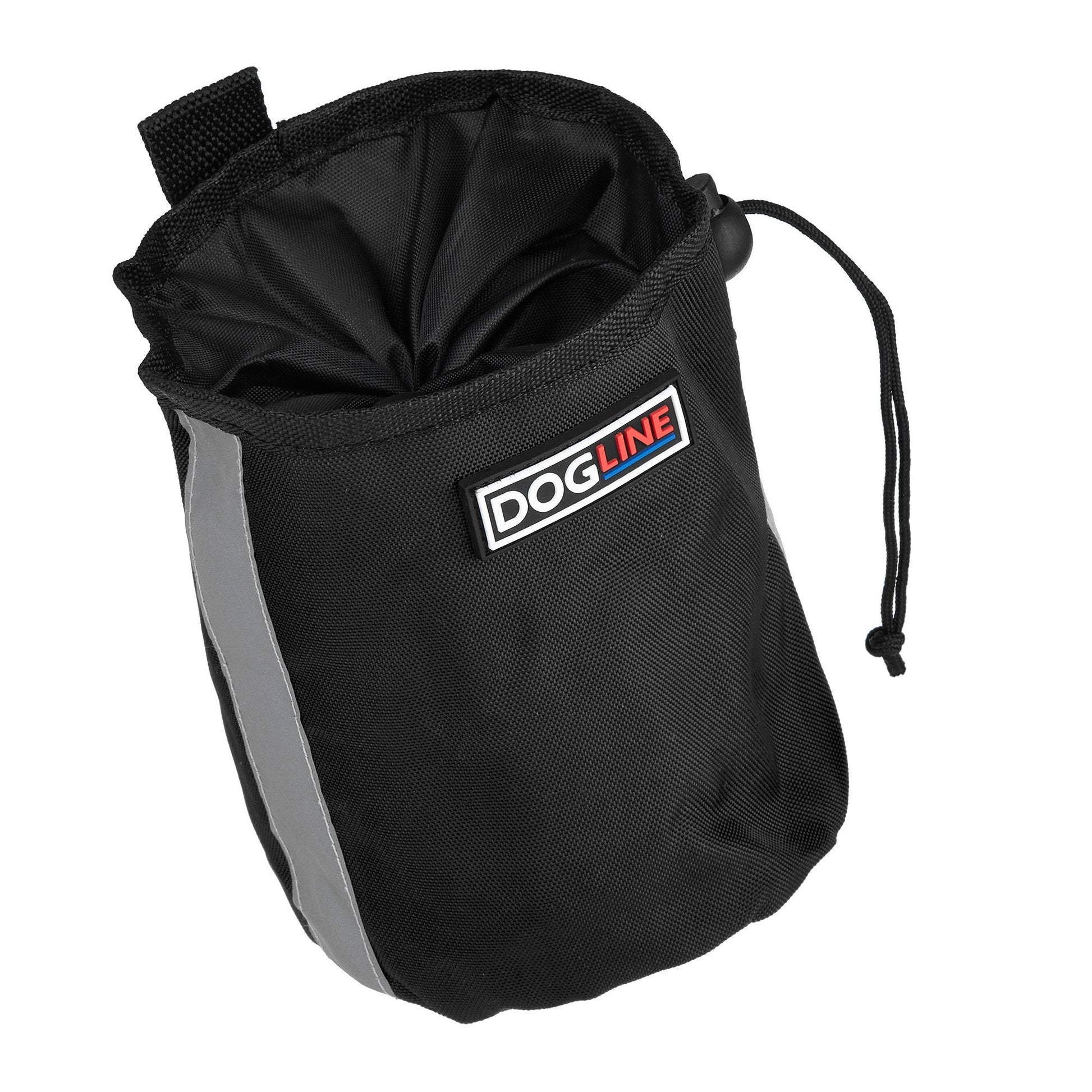 Beta treat pouch for dogs with built-in waste bag dispenser, hands-free design for training and walks