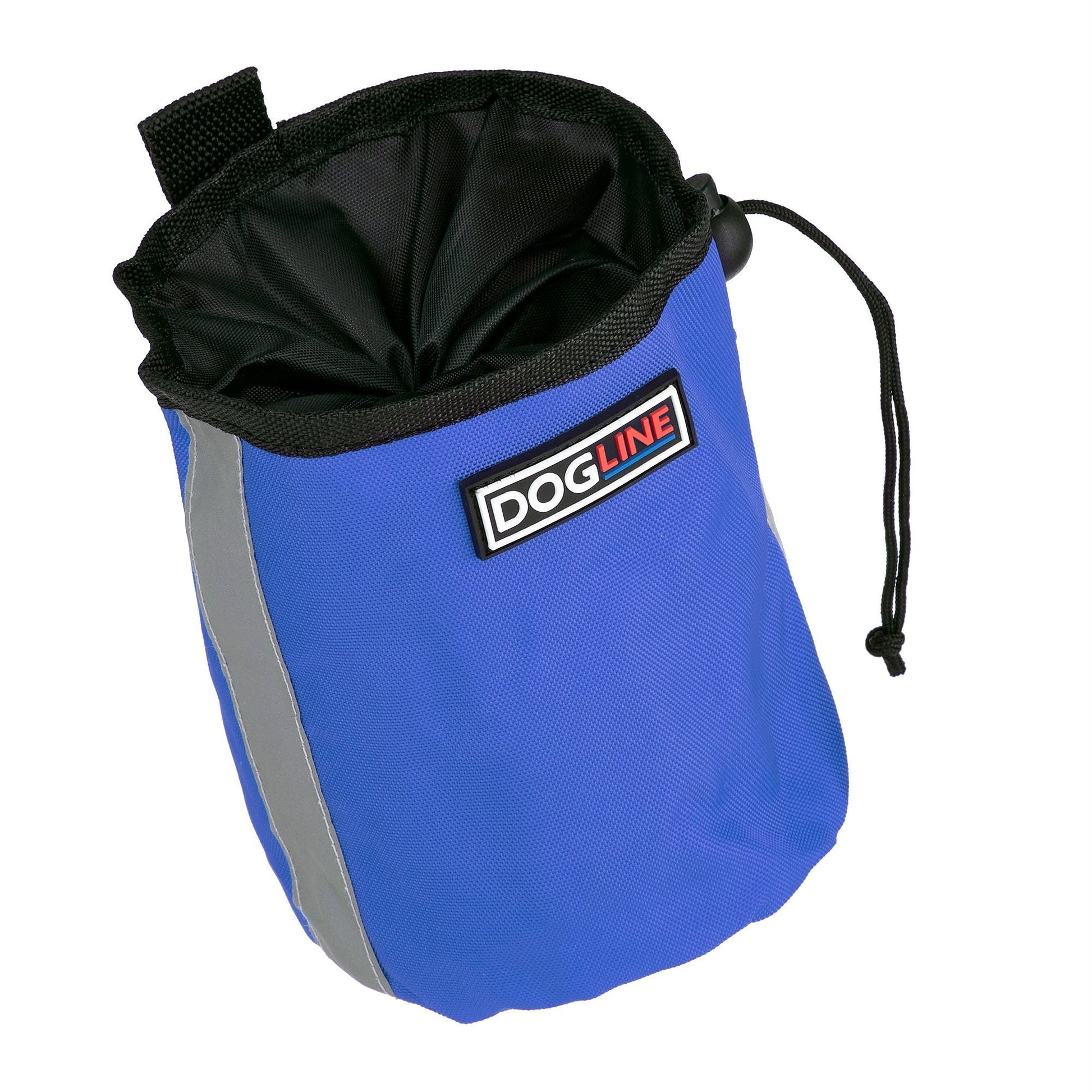 Beta treat pouch for dogs with built-in waste bag dispenser, hands-free design for training and walks