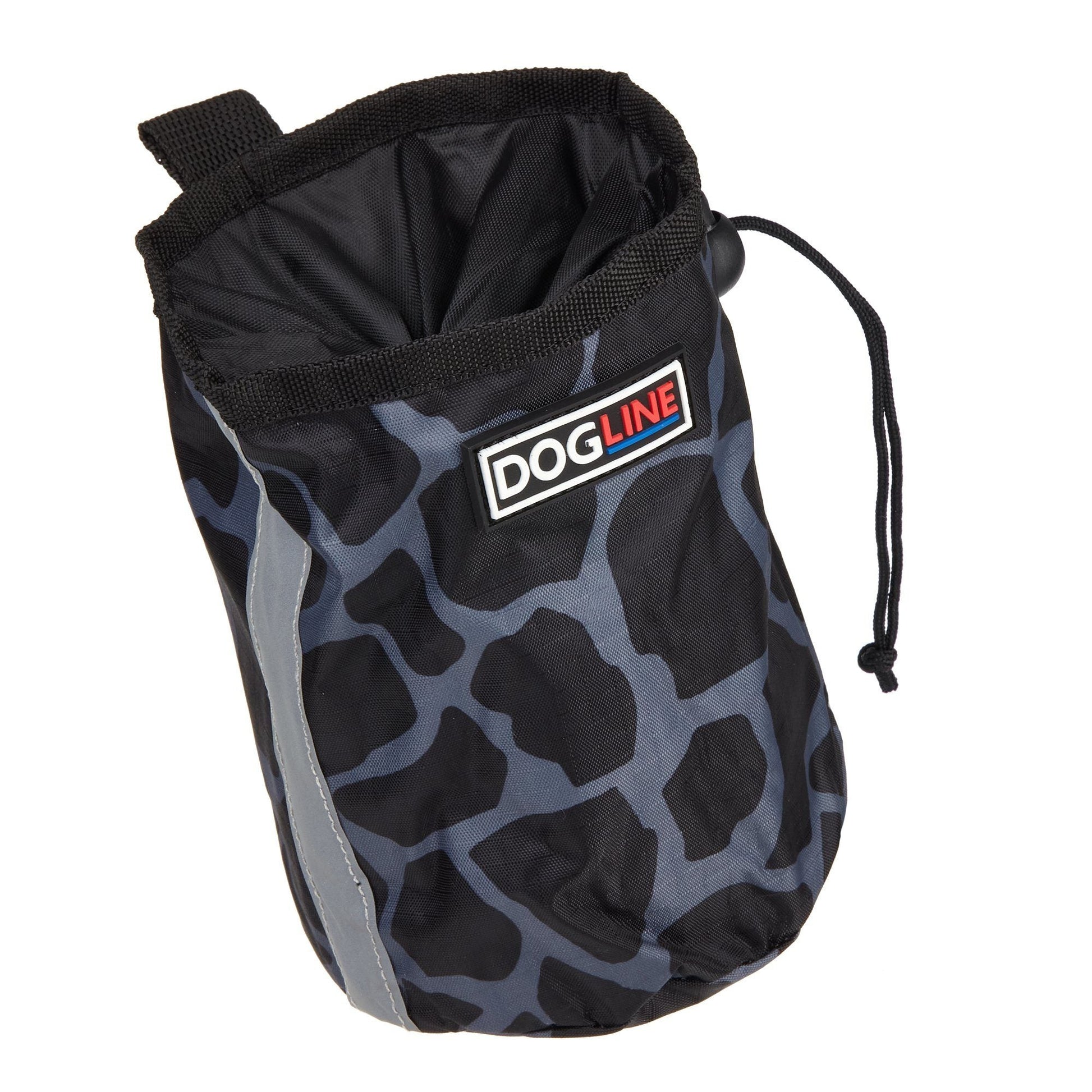 Beta treat pouch for dogs with built-in waste bag dispenser, hands-free design for training and walks