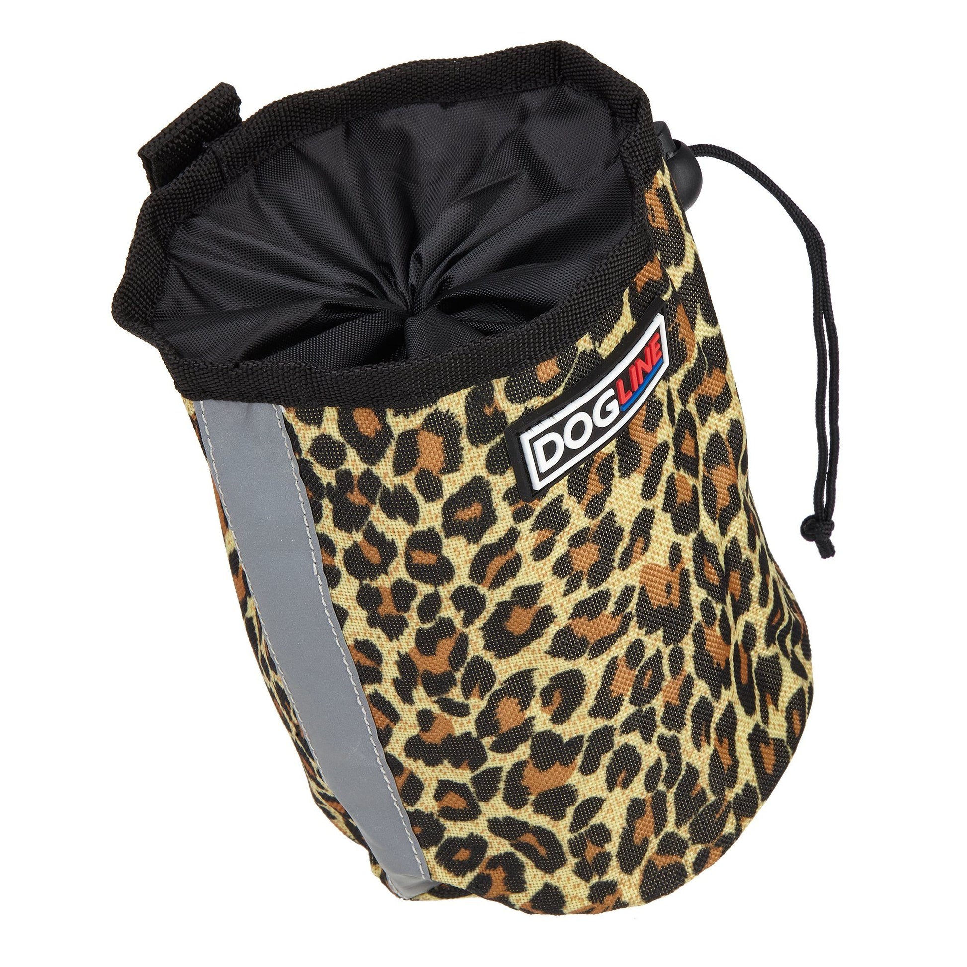 Beta treat pouch for dogs with built-in waste bag dispenser, hands-free design for training and walks