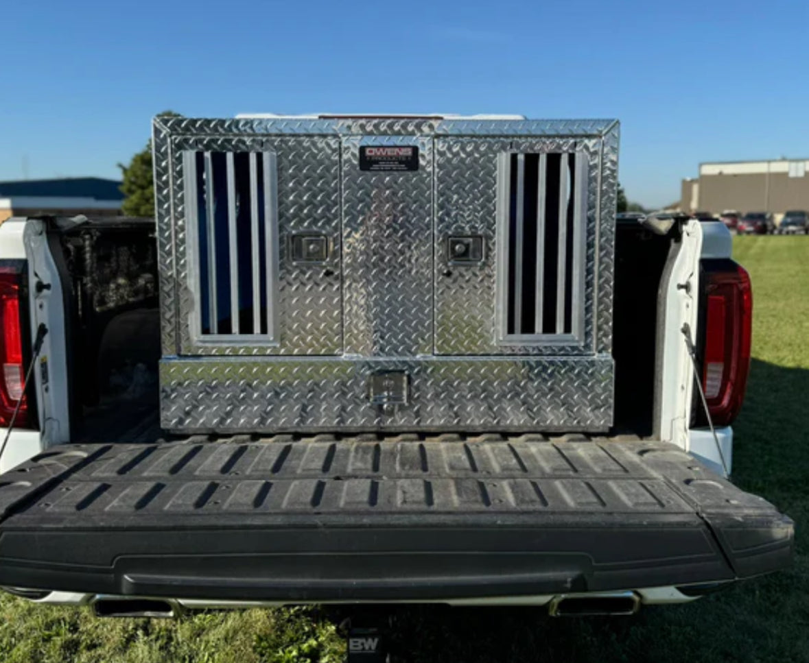 Owens Bear/Cat Pro Hunter Series Double Compartment With Bottom Draw 46W x 45D x 32H