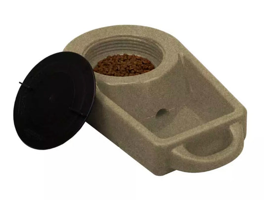 Dakota283 Dine And Dash Food and Watering System 2.5 Gallon With Dakota Guard Antimicrobial