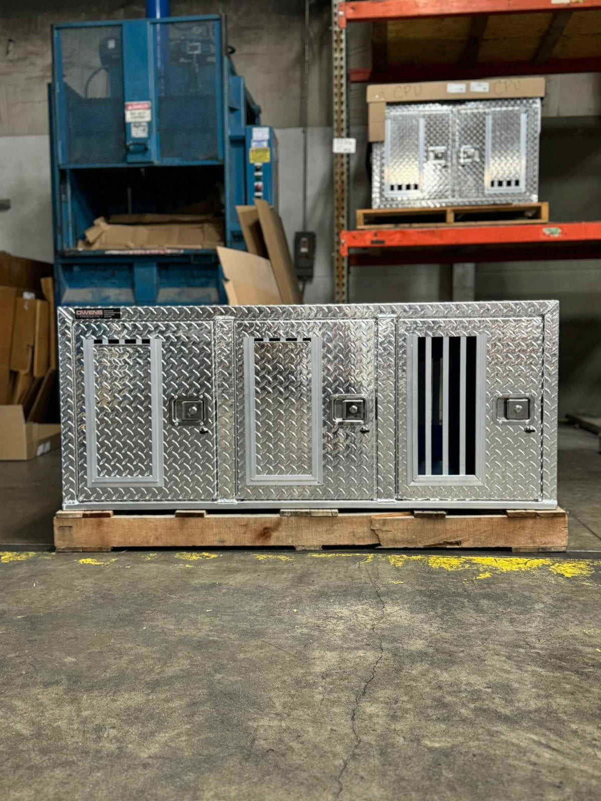 Owens Dog Box 55114L Hunter Series Tall Trailer Triple Compartment Left Swing Doors 58"W x 40"D x 24"H - IMG_9401